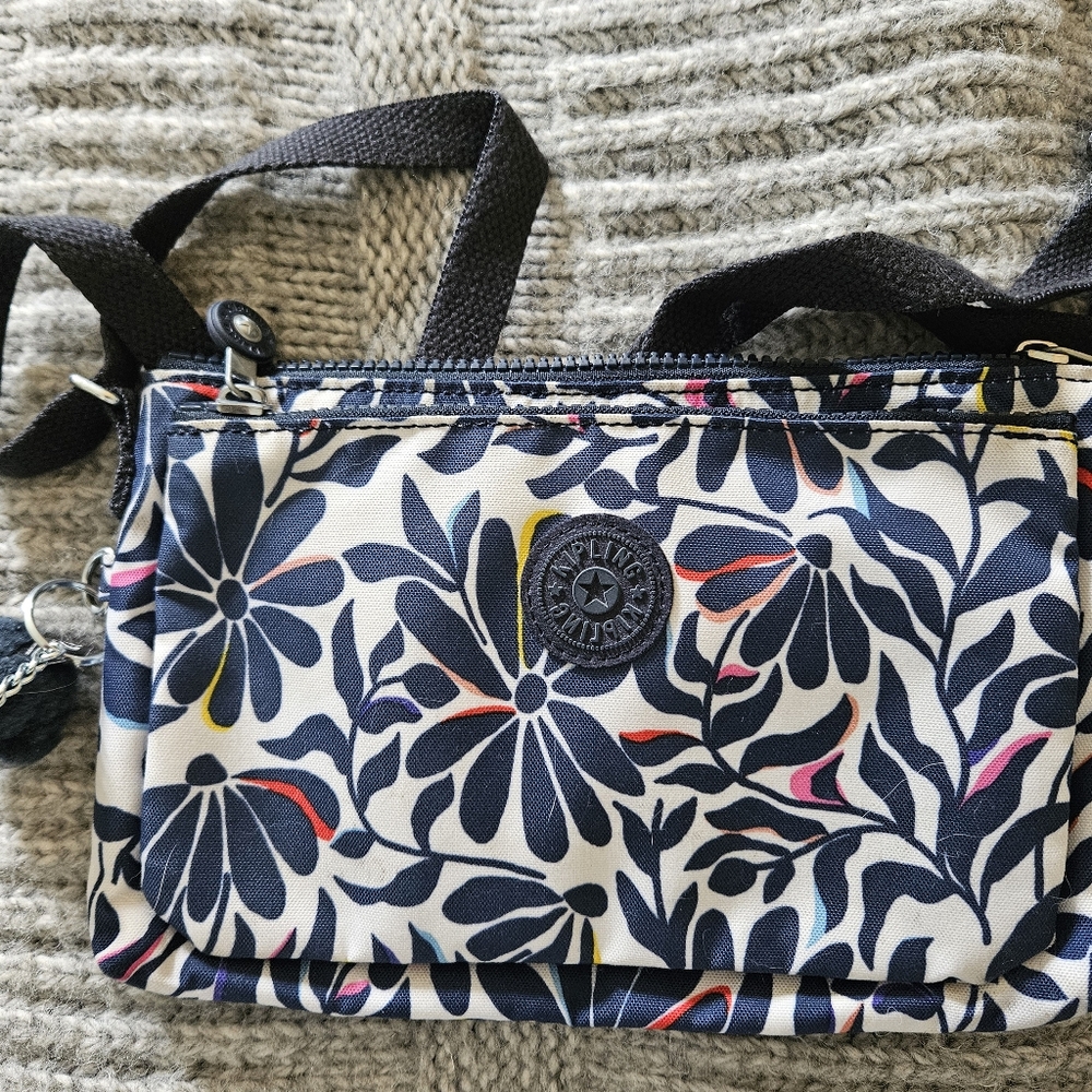 Kipling Crossbody